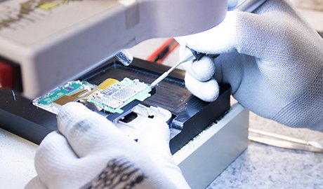 Paikkoja mekaniikka- ja elektroniikka-asentajille